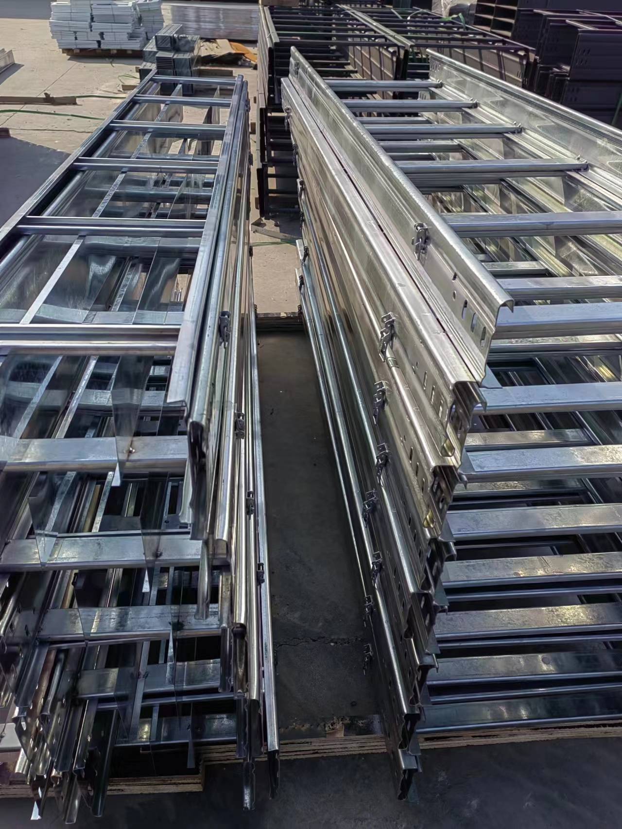 大型大跨距電纜橋架簡介_行業(yè)_場所_汽車